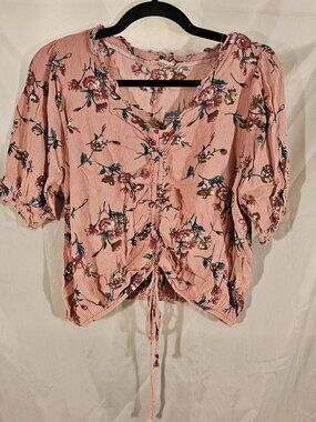 Easel super cute cropped boho top. Size L